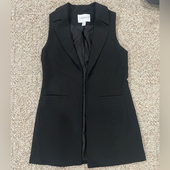 KATHERINE BARCLAY VEST - Picture 2 of 4